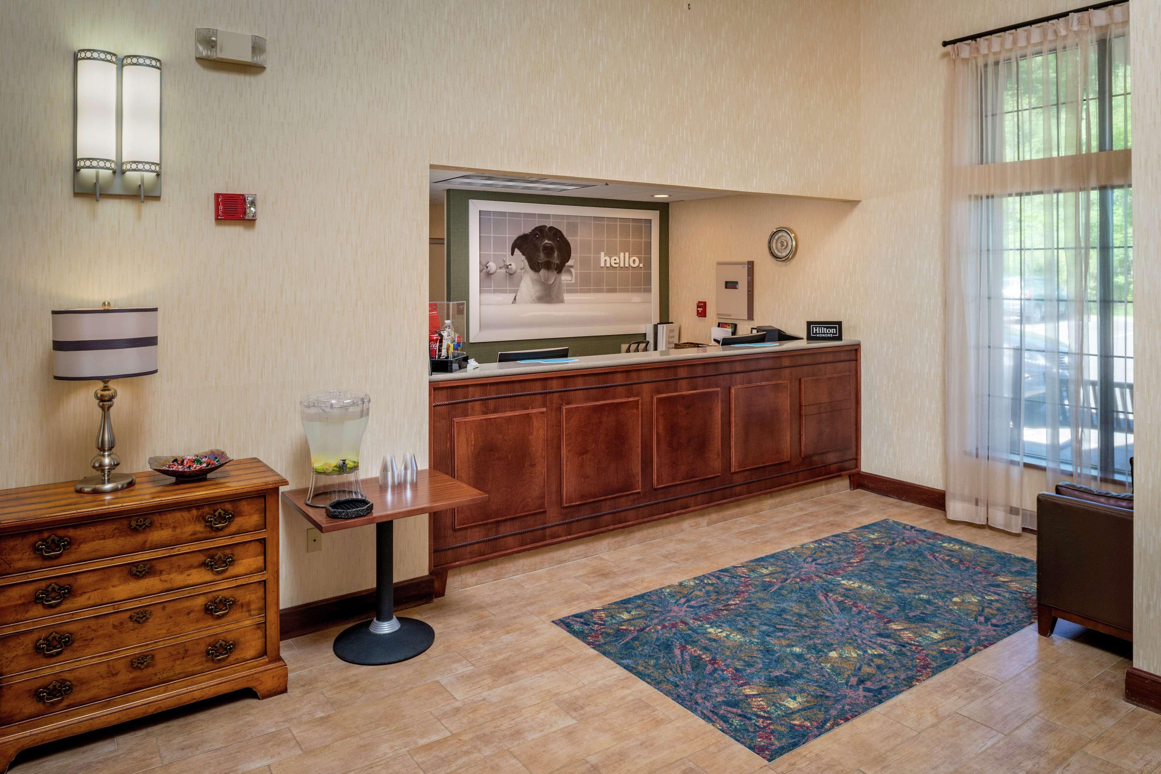 Hampton Inn & Suites Binghamton/Vestal Exterior photo